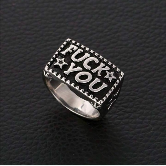 Statement punk ring - Picture 3 of 3